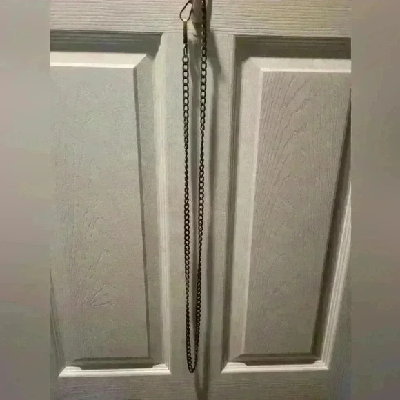 47" Chain in choice of Silver or Gun metal - Picture 2 of 6